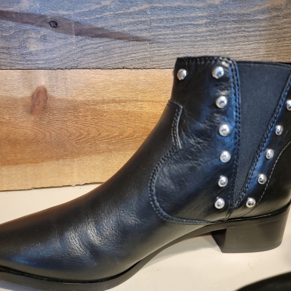 Marc Fisher Black Leather Ankle Booties with Studded Details Womens Size 8 NWOT - Picture 10 of 12